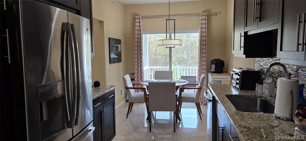 17 Greentree Court Shirley, NY 11967