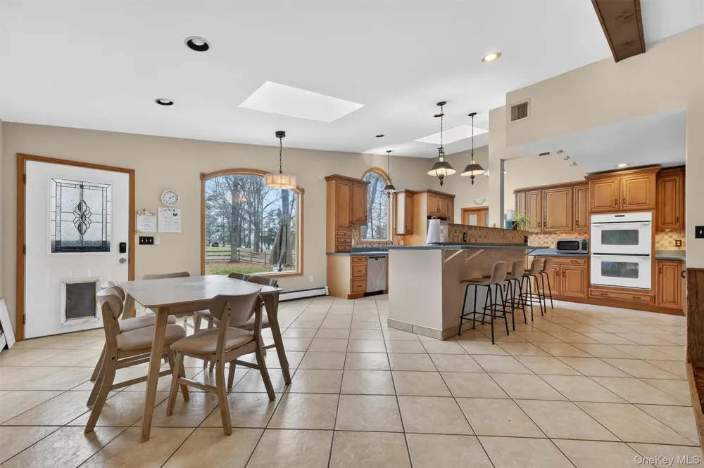 16 Mockingbird Lane Washingtonville, NY 10992