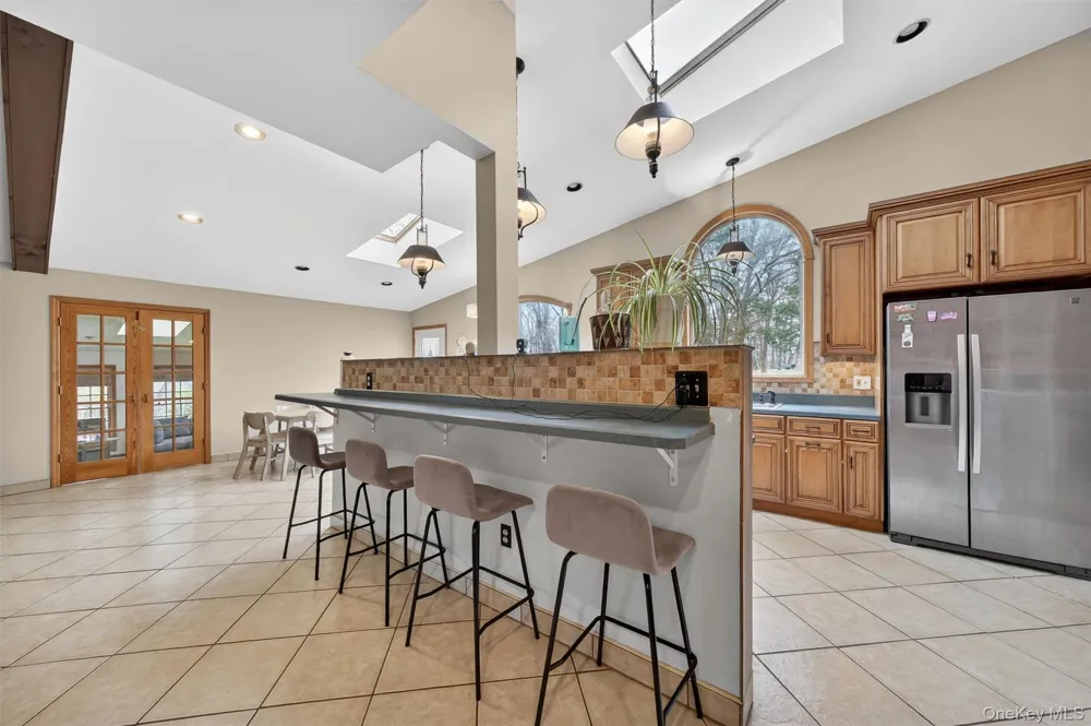 16 Mockingbird Lane Washingtonville, NY 10992
