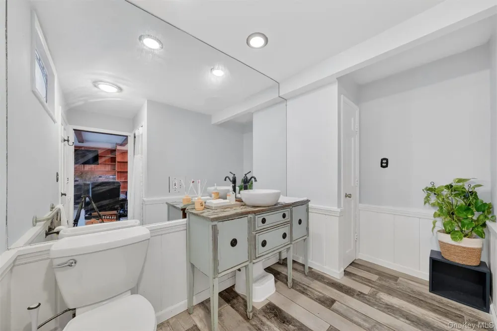 16 Mockingbird Lane Washingtonville, NY 10992