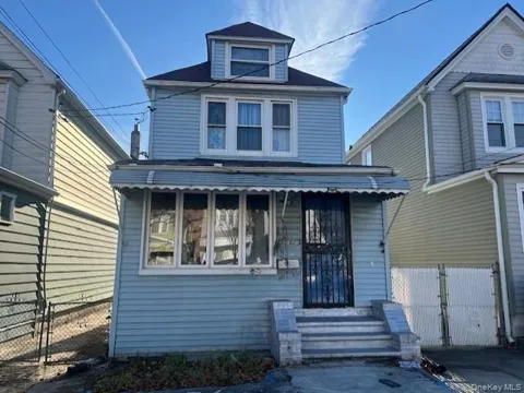 62-82 Booth Street