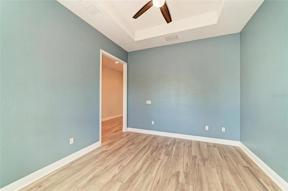 5819 TITLE ROW DRIVE Bradenton, FL 34210