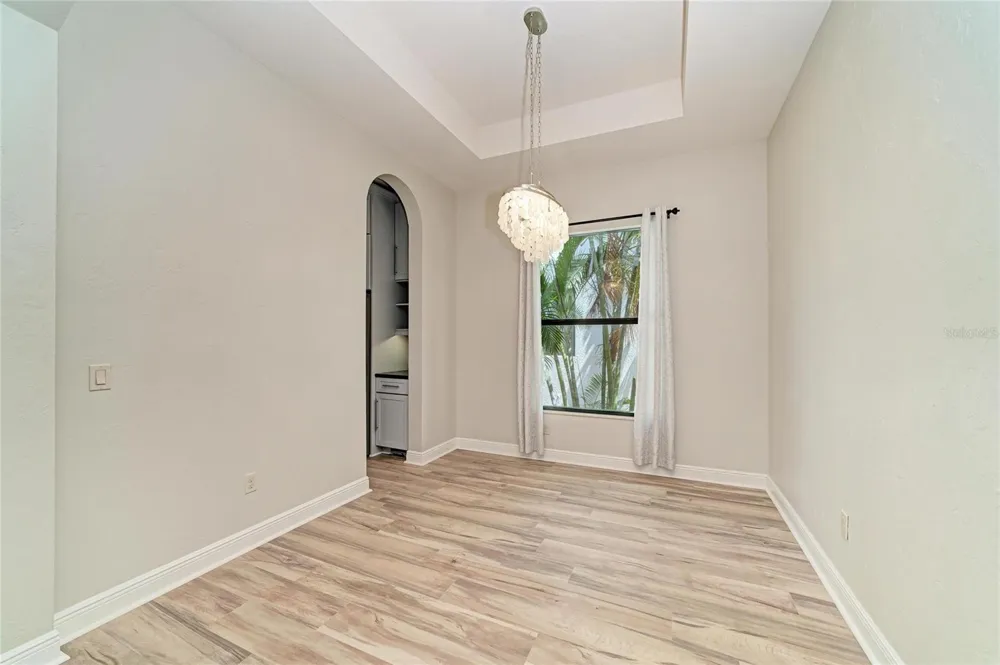 5819 TITLE ROW DRIVE Bradenton, FL 34210