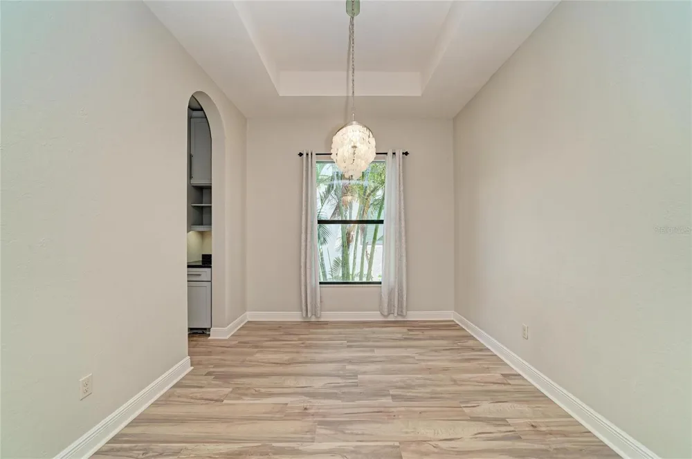 5819 TITLE ROW DRIVE Bradenton, FL 34210
