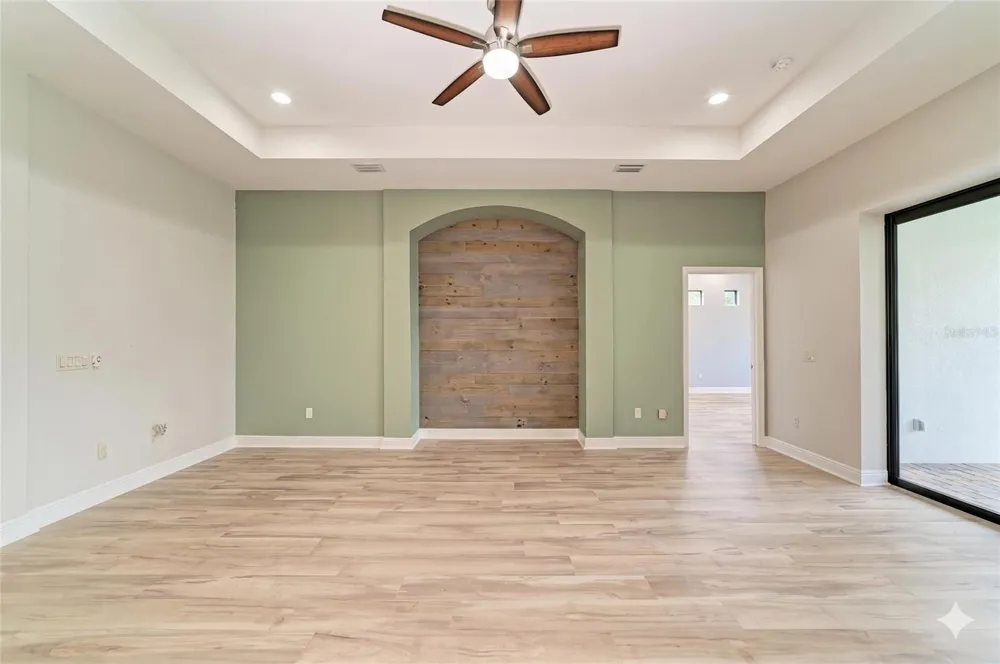 5819 TITLE ROW DRIVE Bradenton, FL 34210