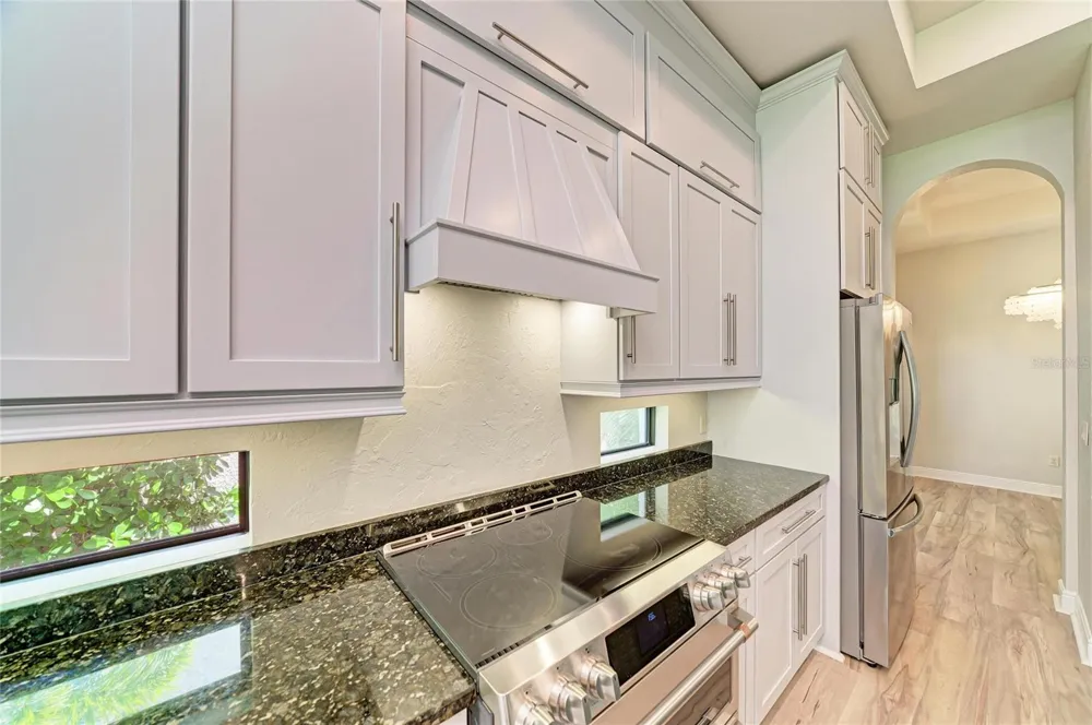5819 TITLE ROW DRIVE Bradenton, FL 34210