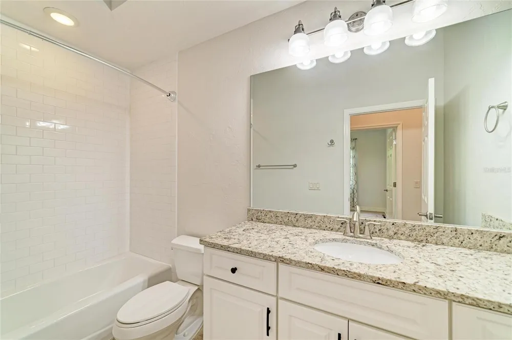 5819 TITLE ROW DRIVE Bradenton, FL 34210