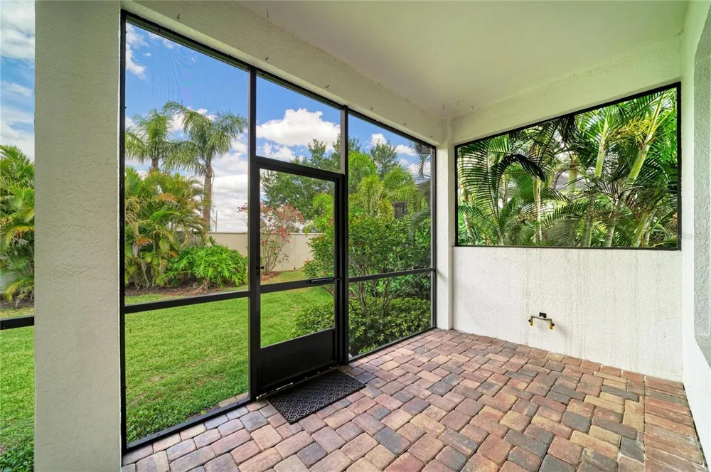 5819 TITLE ROW DRIVE Bradenton, FL 34210
