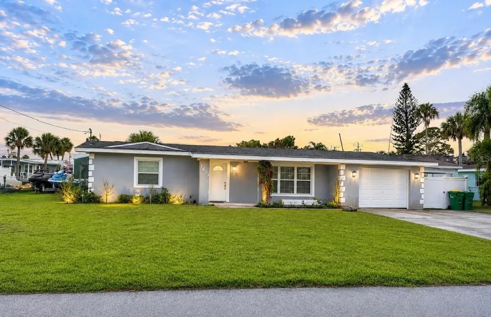 1623 WAVECREST STREET Merritt Island, FL 32952