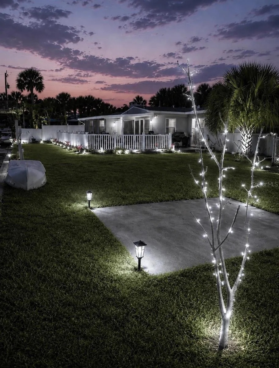 1623 WAVECREST STREET Merritt Island, FL 32952