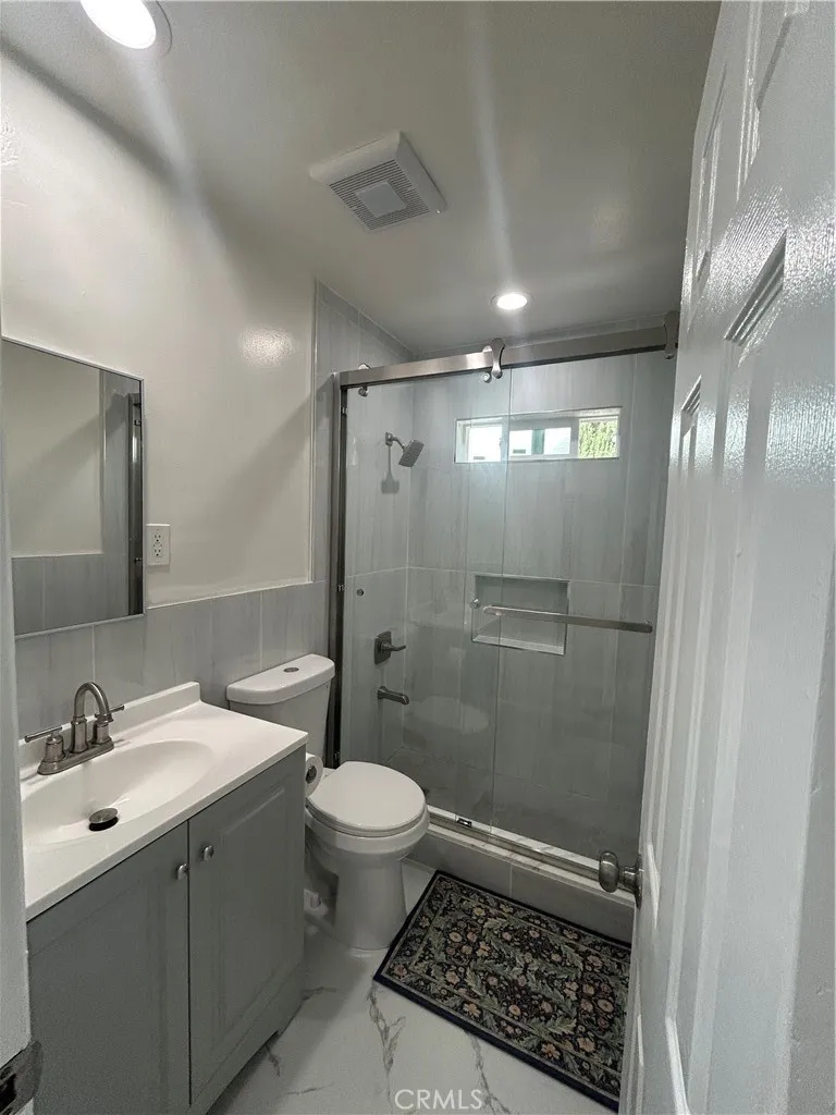 882 Tamar La Puente, CA 91746