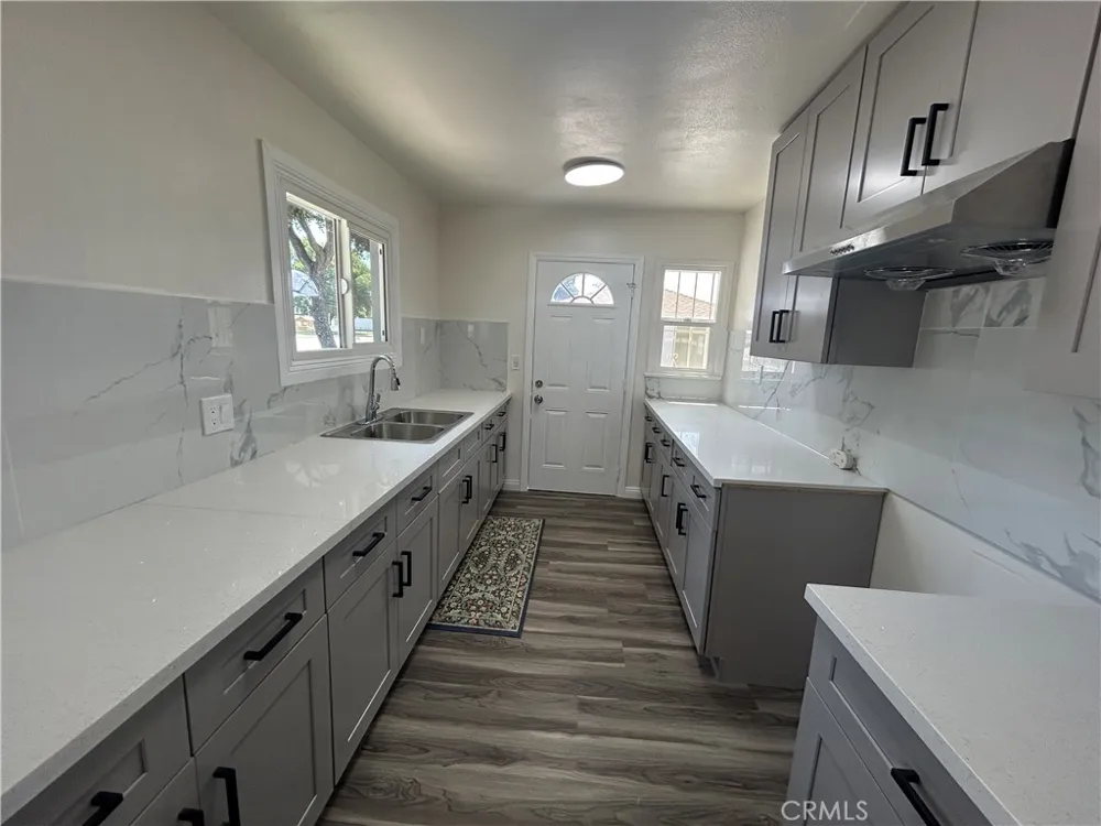882 Tamar La Puente, CA 91746