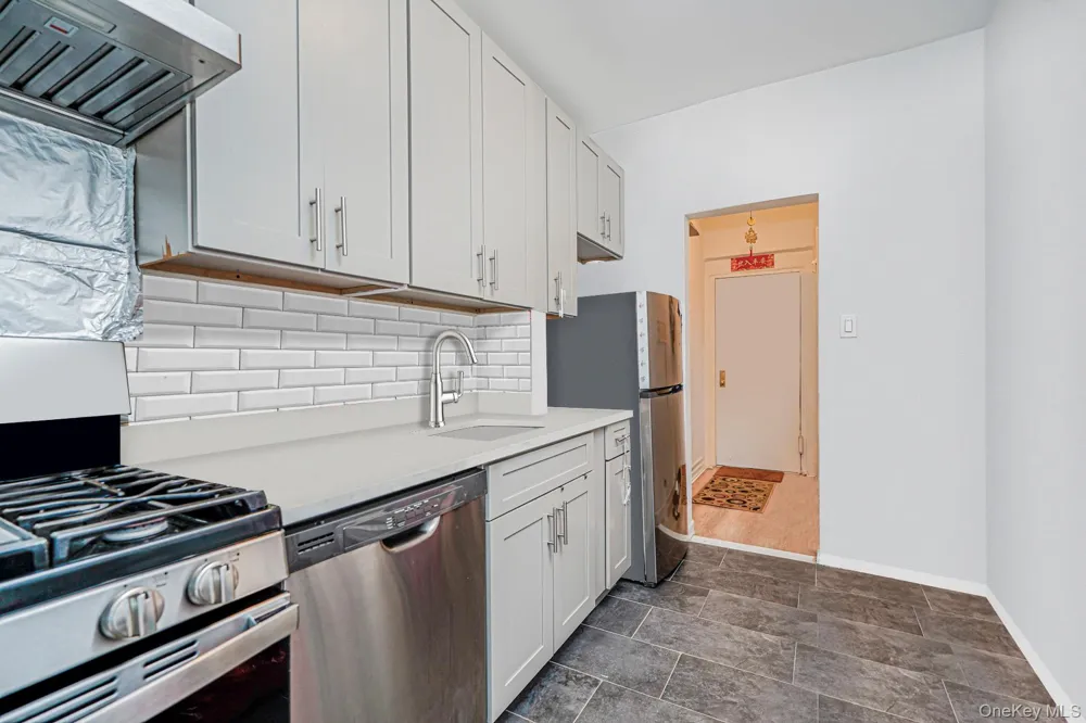 79 O AVENUE #B2 Brooklyn, NY 11204