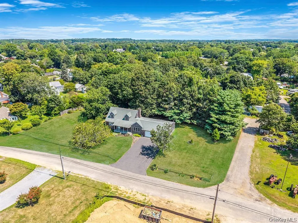 295 Willow Terrace Lane Orient, NY 11957