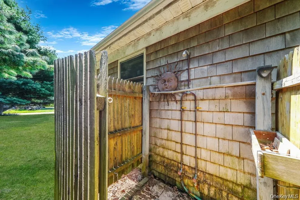295 Willow Terrace Lane Orient, NY 11957