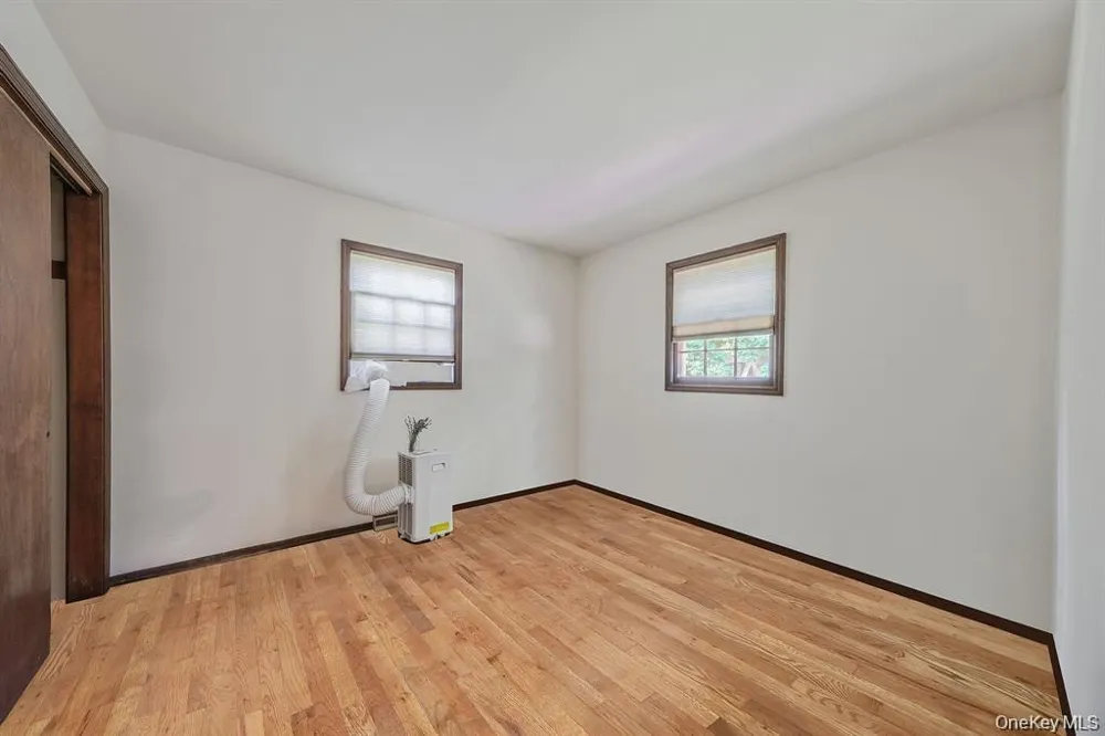 295 Willow Terrace Lane Orient, NY 11957