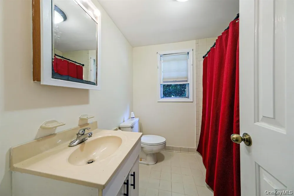 295 Willow Terrace Lane Orient, NY 11957