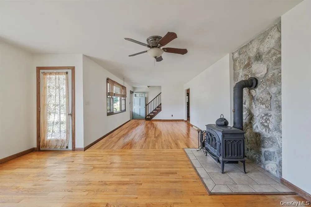 295 Willow Terrace Lane Orient, NY 11957