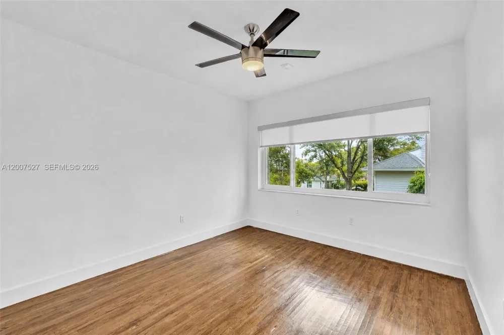 9200 E Bay Harbor Dr #1 Bay Harbor Islands, FL 33154