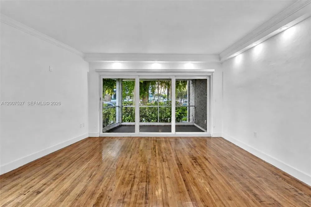 9200 E Bay Harbor Dr #1 Bay Harbor Islands, FL 33154