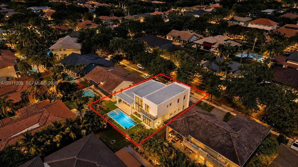 16022 NW 83rd Ct Miami Lakes, FL 33016