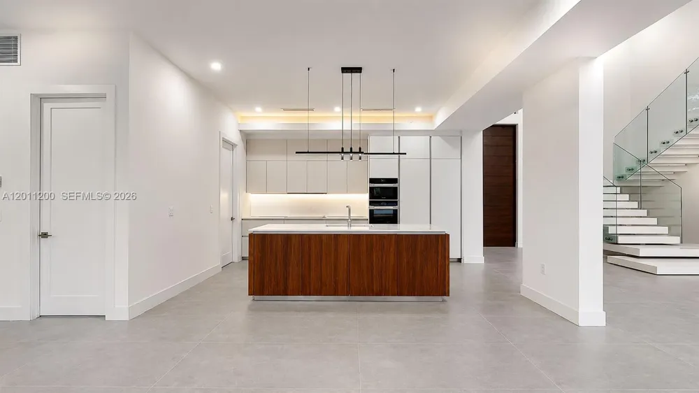 16022 NW 83rd Ct Miami Lakes, FL 33016