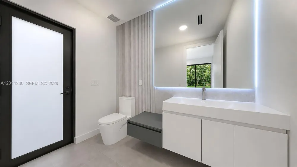 16022 NW 83rd Ct Miami Lakes, FL 33016