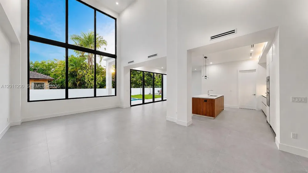 16022 NW 83rd Ct Miami Lakes, FL 33016