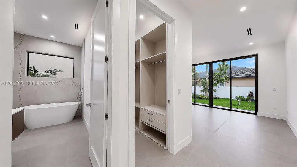 16022 NW 83rd Ct Miami Lakes, FL 33016