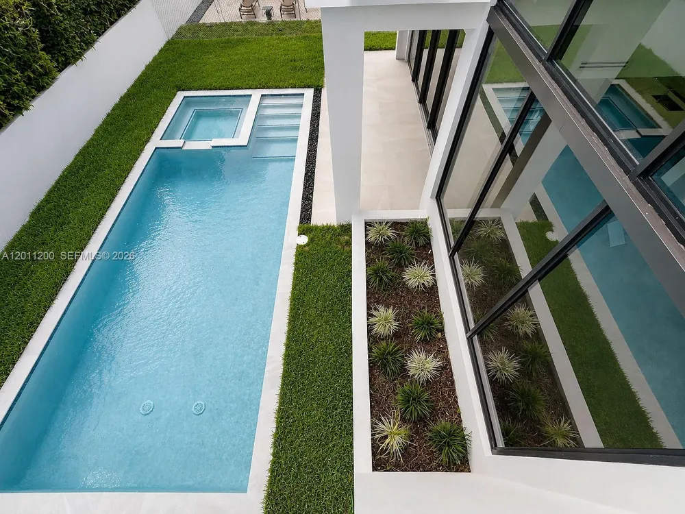 16022 NW 83rd Ct Miami Lakes, FL 33016