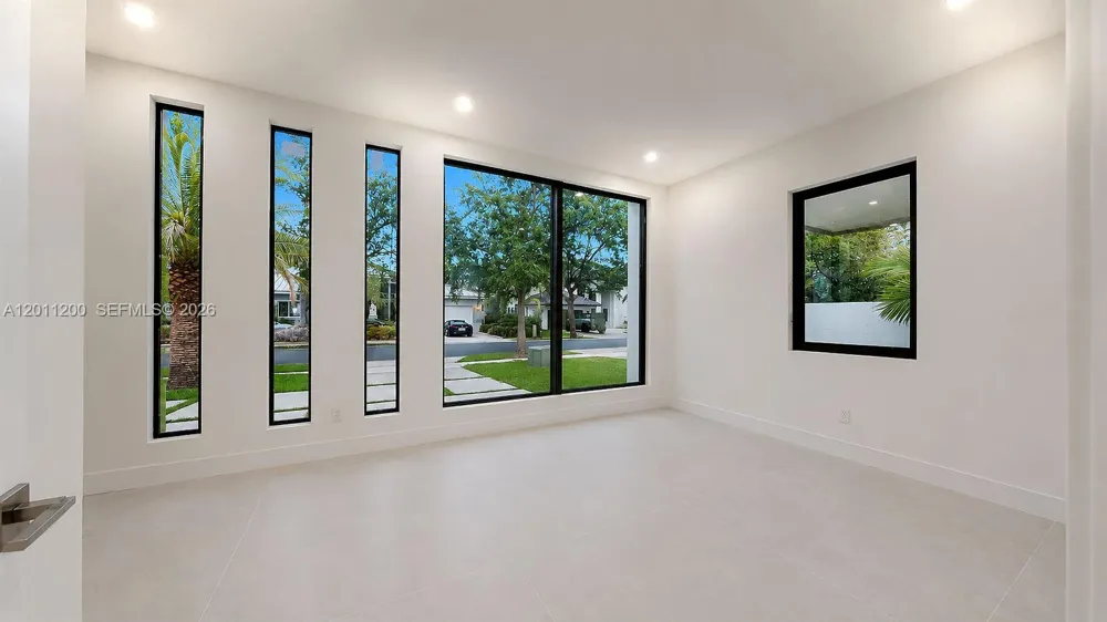 16022 NW 83rd Ct Miami Lakes, FL 33016