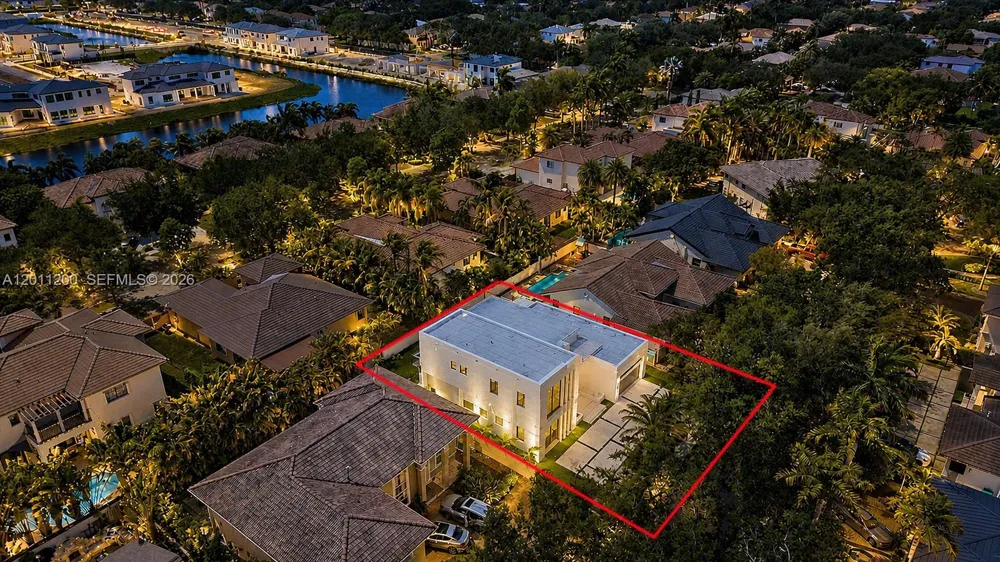 16022 NW 83rd Ct Miami Lakes, FL 33016