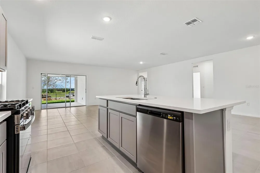 24550 HODGES RESERVE AVENUE Howey In The Hills, FL 34737