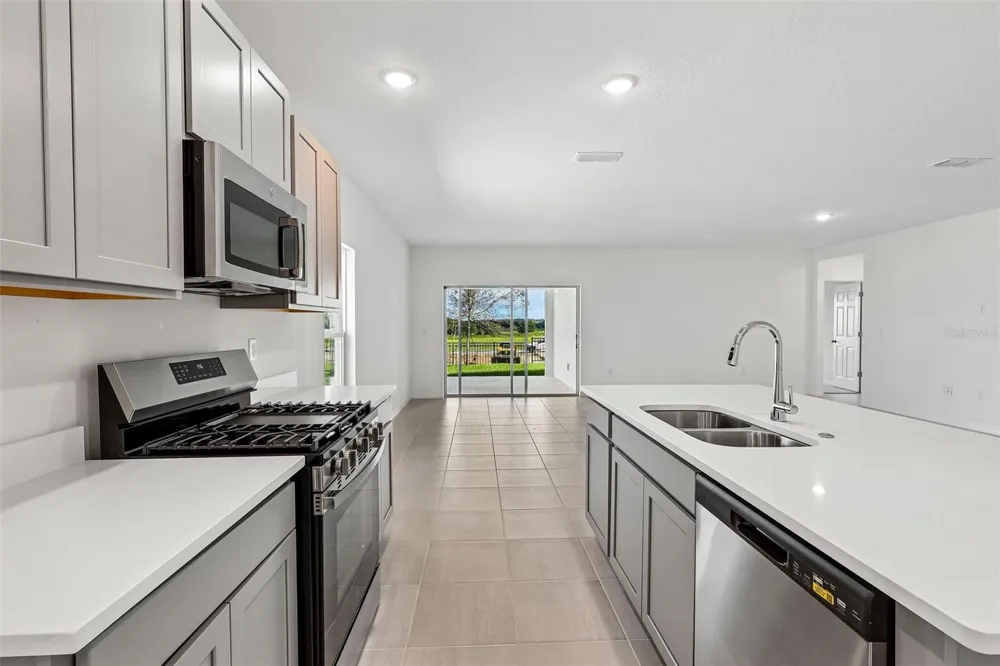24550 HODGES RESERVE AVENUE Howey In The Hills, FL 34737