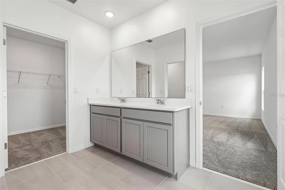 24550 HODGES RESERVE AVENUE Howey In The Hills, FL 34737