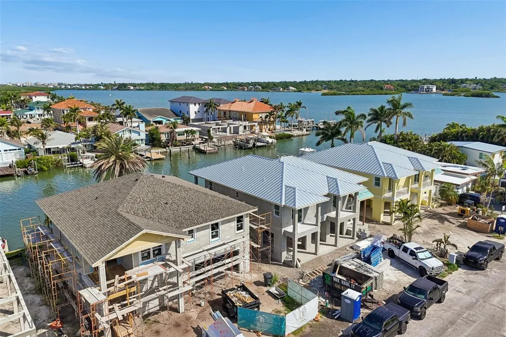 211 176TH TERRACE DRIVE E Redington Shores, FL 33708