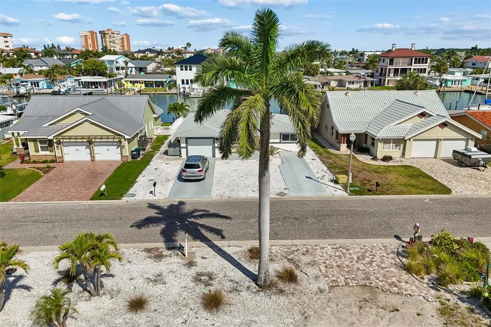 211 176TH TERRACE DRIVE E Redington Shores, FL 33708