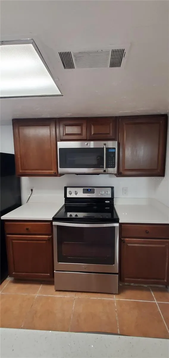 2245 LYME BAY DR UNIT 1103 Orlando, FL 32839