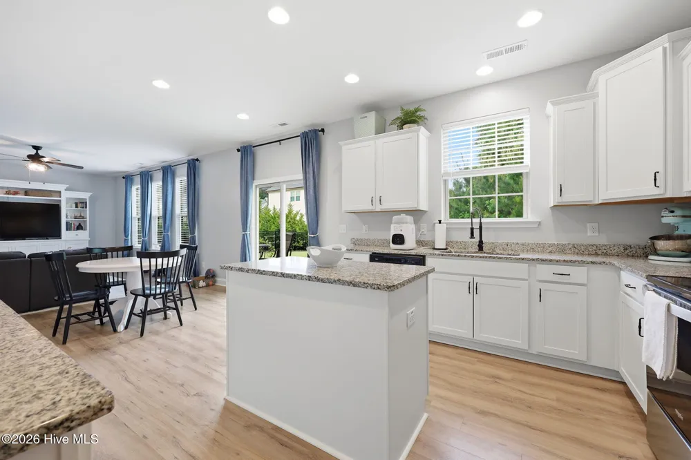 539 River Dell Townes Avenue Clayton, NC 27527