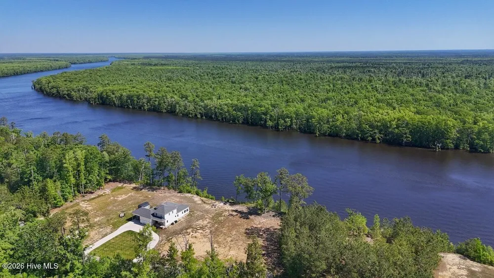 206 Riversedge Drive Winton, NC 27986