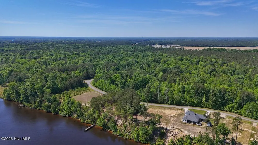 206 Riversedge Drive Winton, NC 27986
