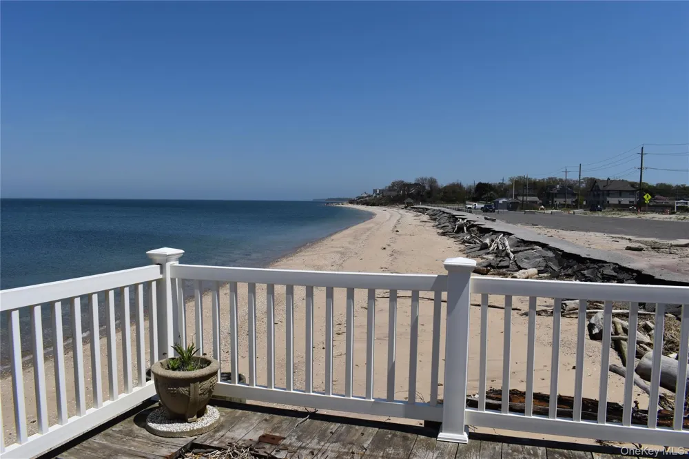 52755 Soundview Avenue Southold, NY 11971