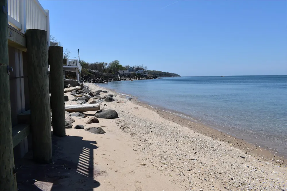 52755 Soundview Avenue Southold, NY 11971