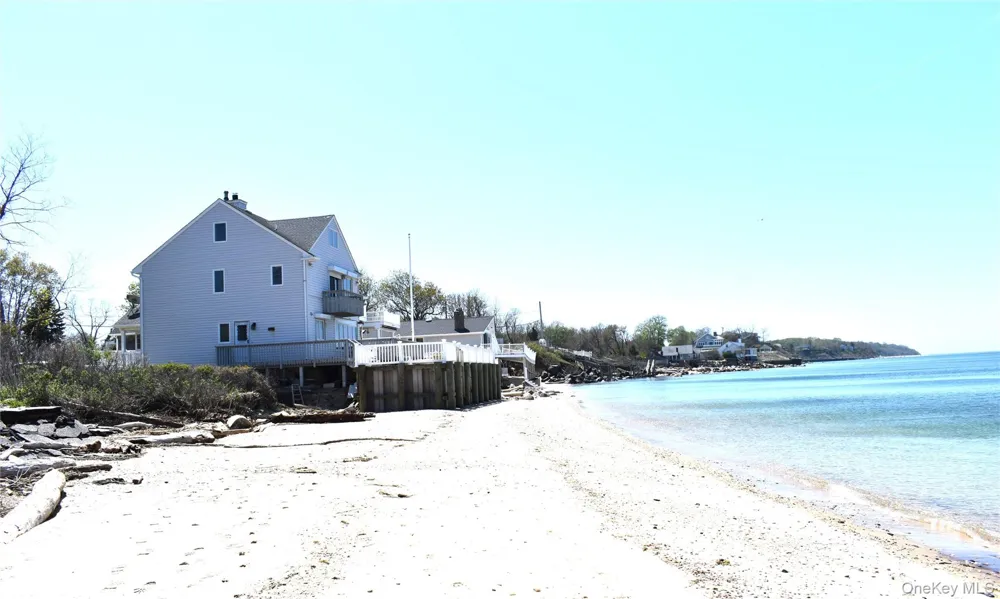 52755 Soundview Avenue Southold, NY 11971