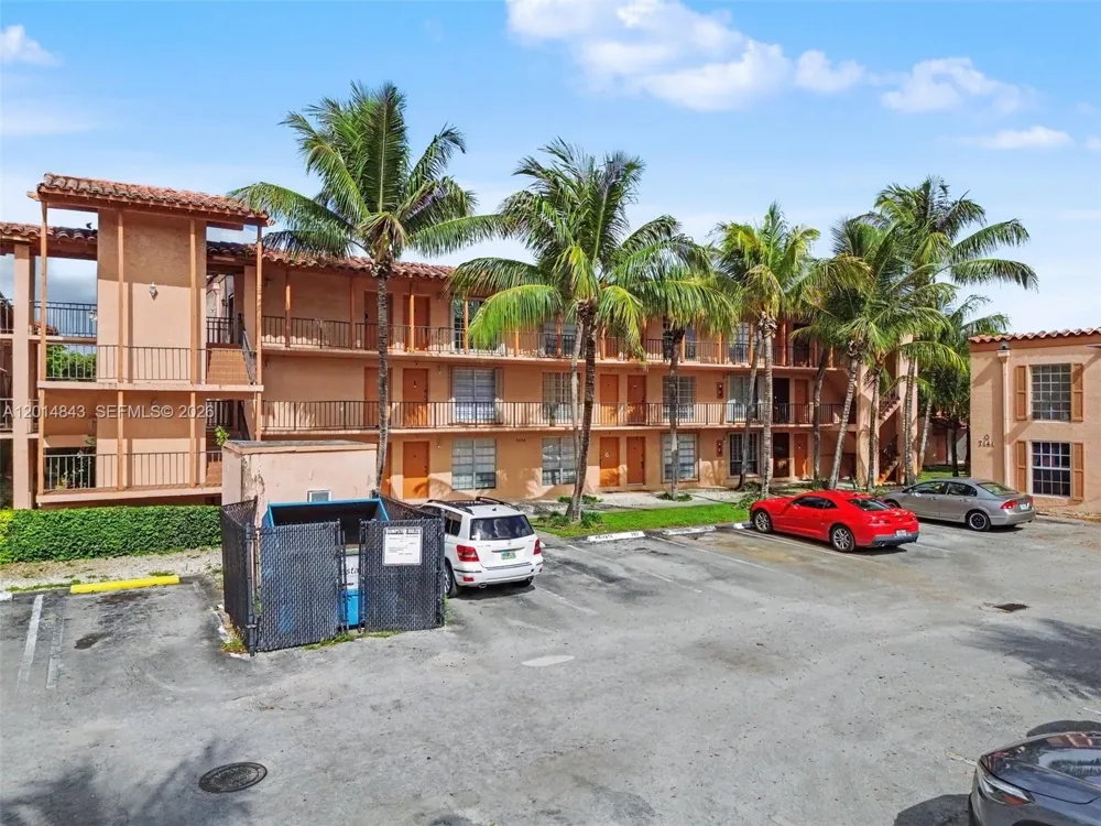 7155 Miami Lakes Dr #P16 Miami Lakes, FL 33014