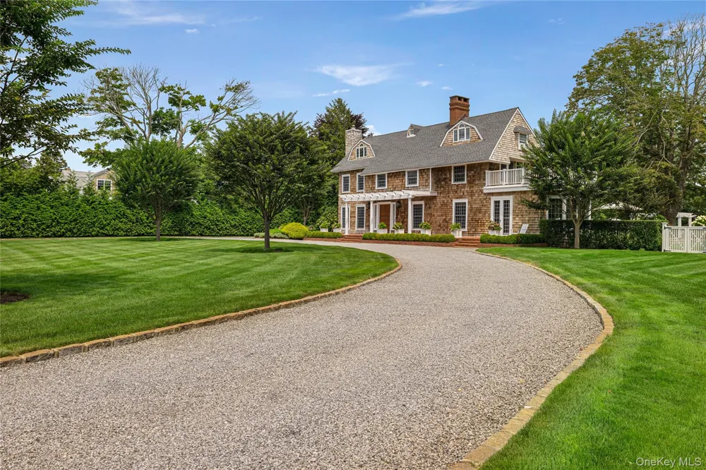 92 Beach Lane Westhampton Beach, NY 11978