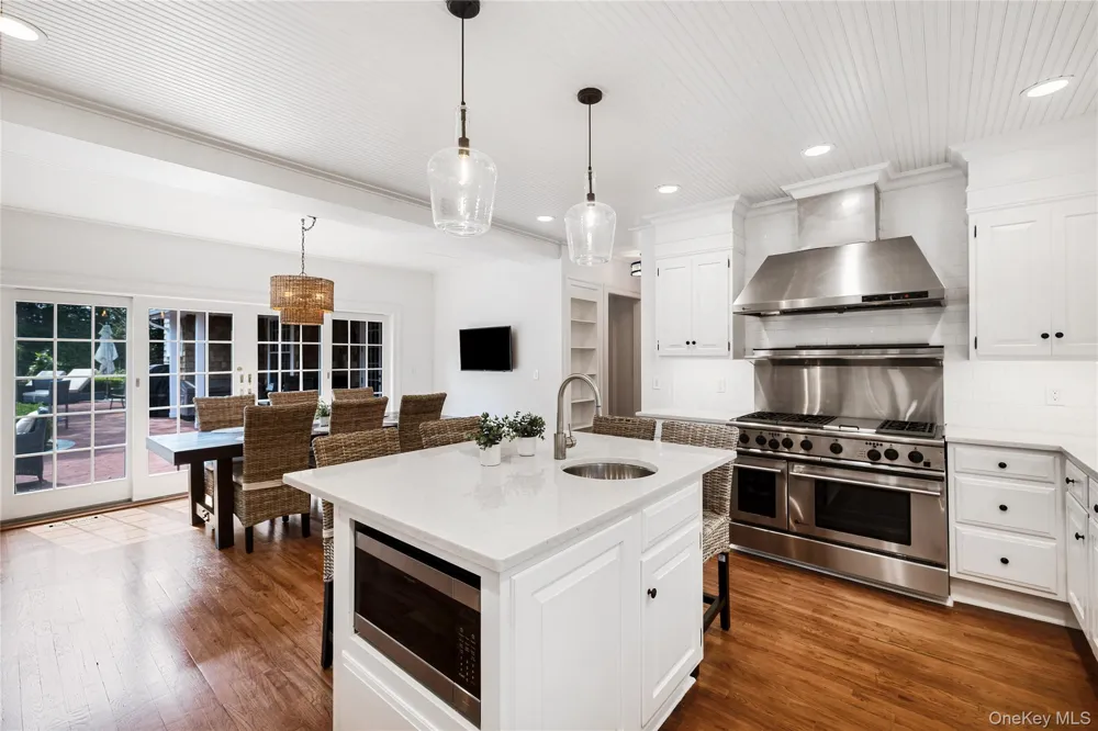 92 Beach Lane Westhampton Beach, NY 11978