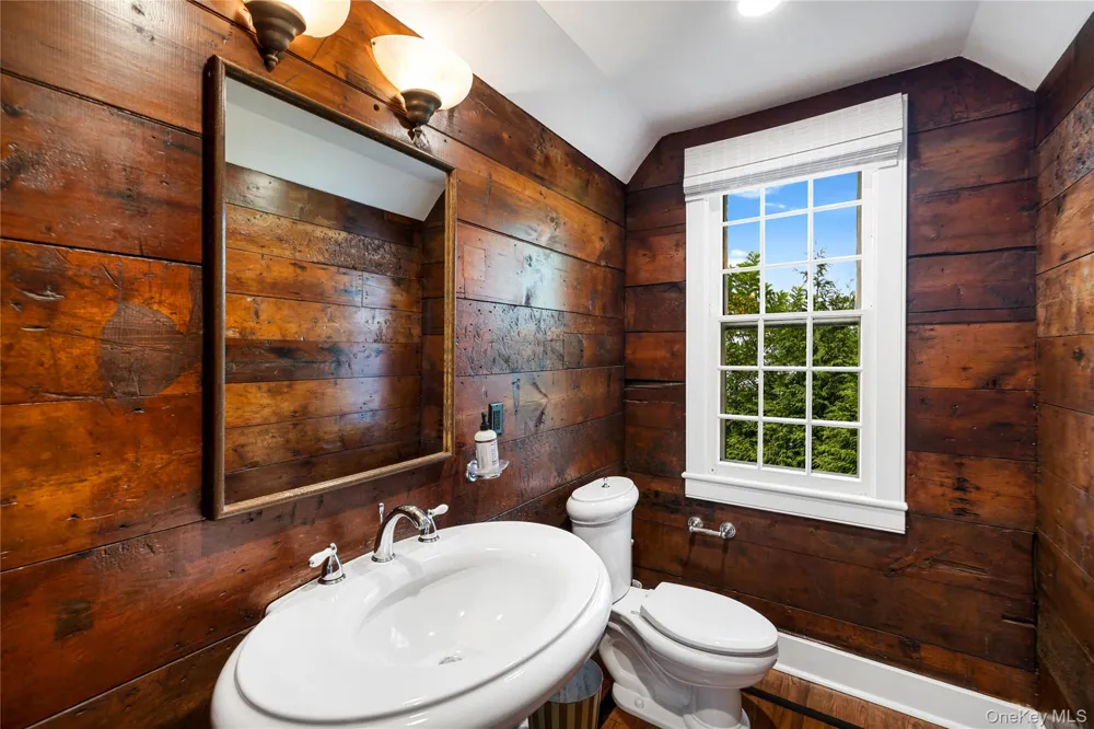 92 Beach Lane Westhampton Beach, NY 11978