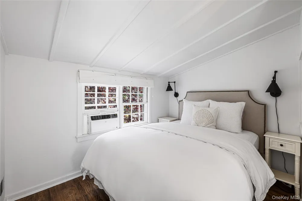 92 Beach Lane Westhampton Beach, NY 11978