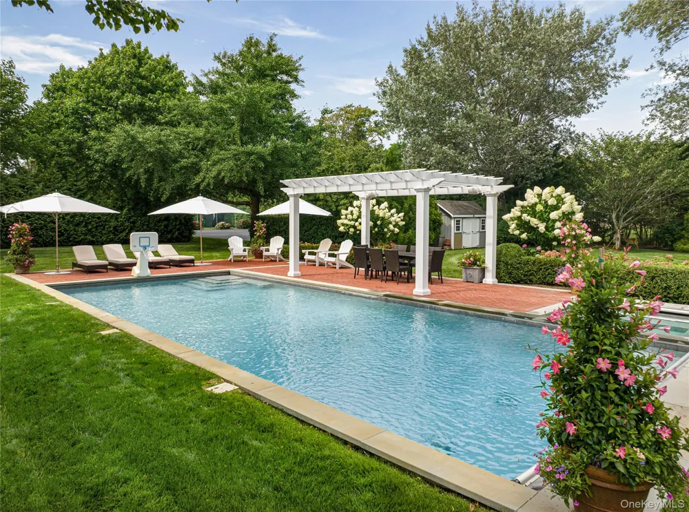 92 Beach Lane Westhampton Beach, NY 11978